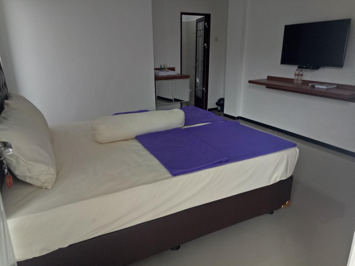 Sultan Guesthouse Tulungagung Exterior photo